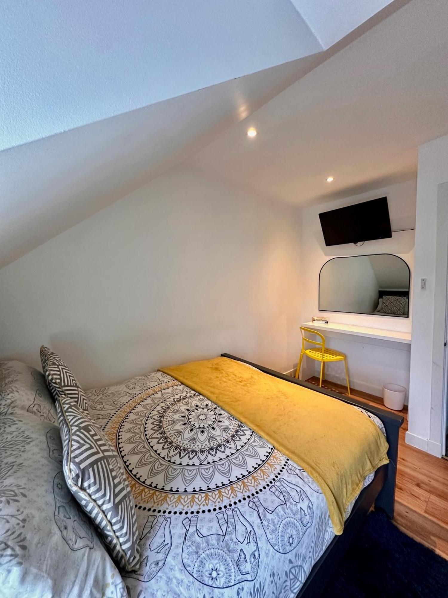 3-Bedroom Flat In The City Centre Next To The River Ness Inverness Exterior foto